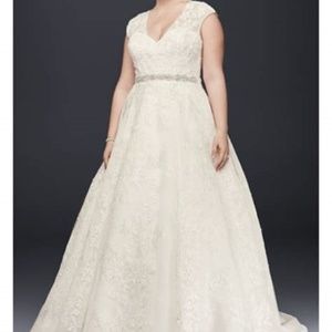 Oleg Cassini Dresses - NWT Plus Size Oleg Cassini Ivory Ball Gown Oleg Cassini Dresses - NWT Plus Size Oleg Cassini Ivory Ball Gown